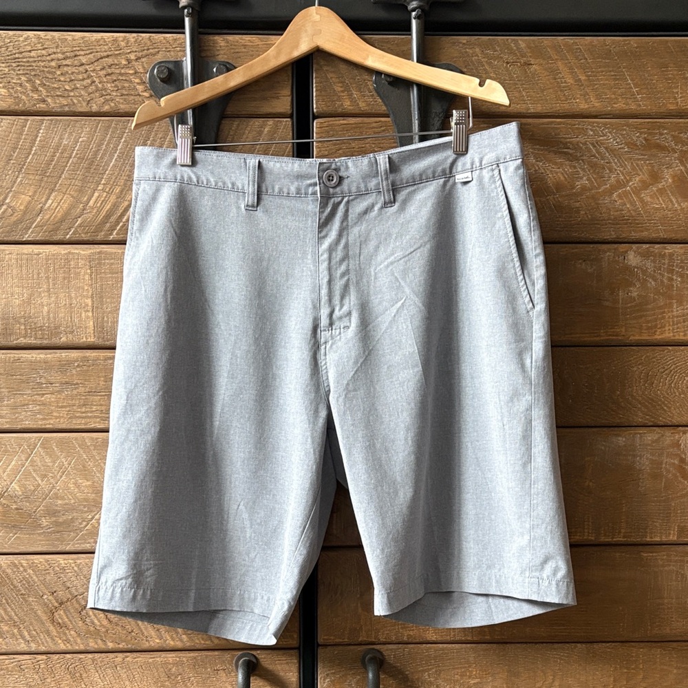 Travis Mathew Light Gray Men’s Flat Front Shorts